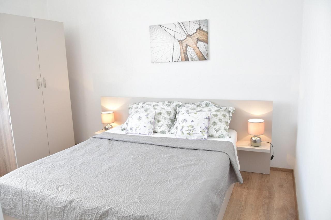Villy City Apartment Palit Exterior foto